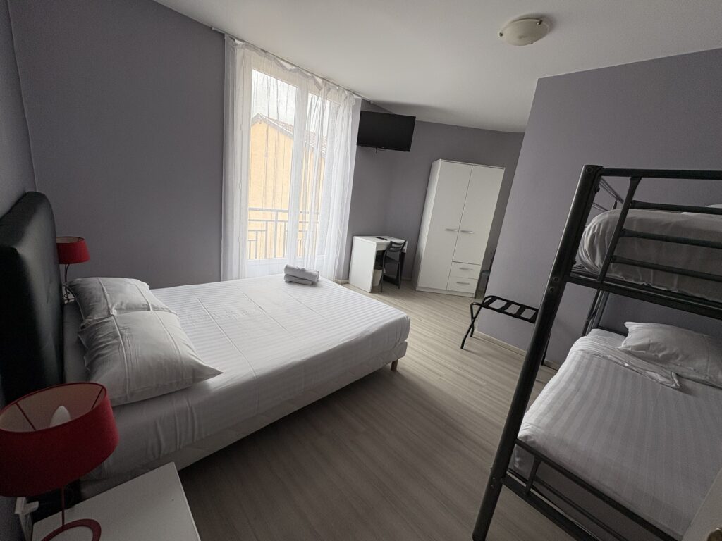 Chambre quadruple standard